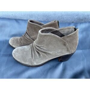 B.O.C Settle Camel Brown Suede Distressed Bootie Wmns Sz 10 Z59917 CHF-19 EUC